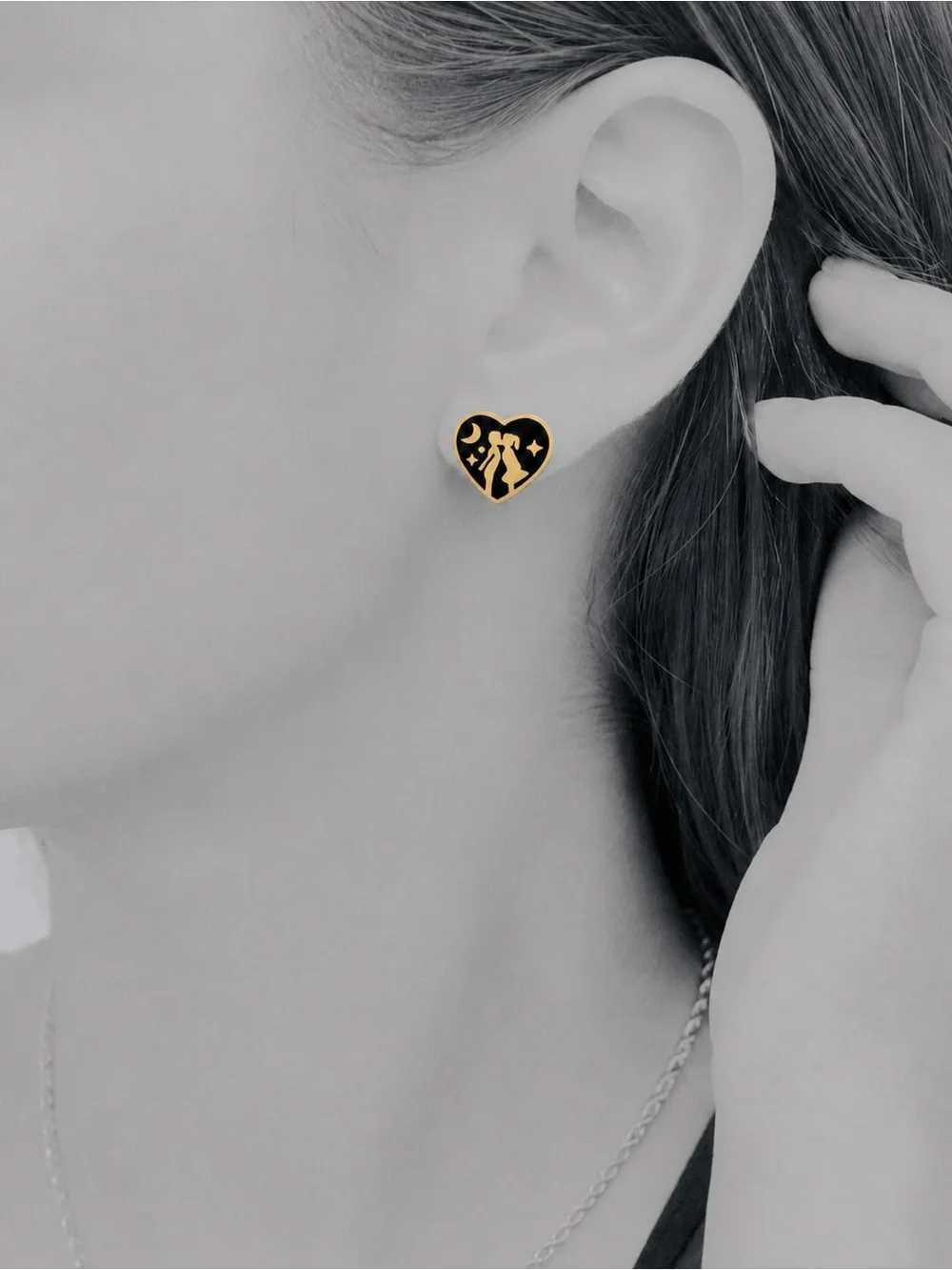 “Schoolyard Crush” Little Lovers First Kiss Puppy Love Child Romance Heart Studs